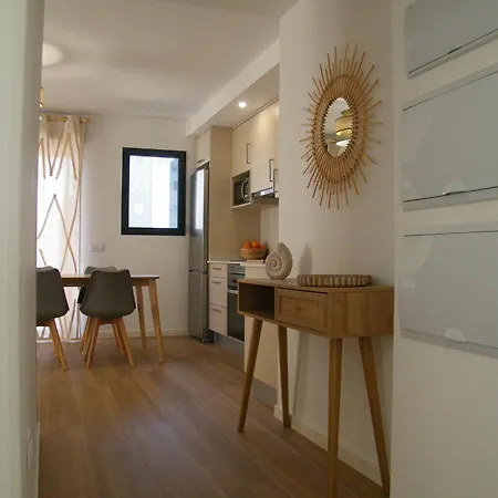 En Playa De Gandia: 2 Dorm, Aire Acond, Piscina, Parking. Exclusivo Familias - Es-314-16 Apartment *