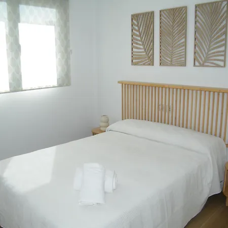 En Playa De Gandia: 2 Dorm, Aire Acond, Piscina, Parking. Exclusivo Familias - Es-314-16
