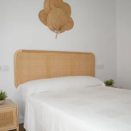 En Playa De Gandia: 2 Dorm, Aire Acond, Piscina, Parking. Exclusivo Familias - Es-314-16 *