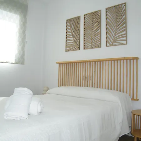 En Playa De Gandia: 2 Dorm, Aire Acond, Piscina, Parking. Exclusivo Familias - Es-314-16