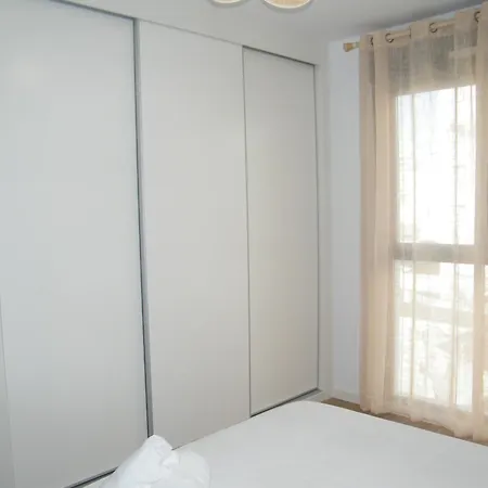Apartment En Playa De Gandia: 2 Dorm, Aire Acond, Piscina, Parking. Exclusivo Familias - Es-314-16 *